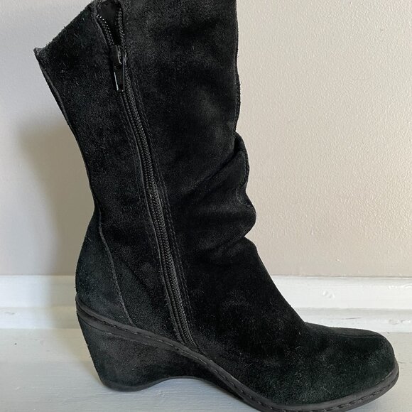 Black suede booties - Picture 8 of 12